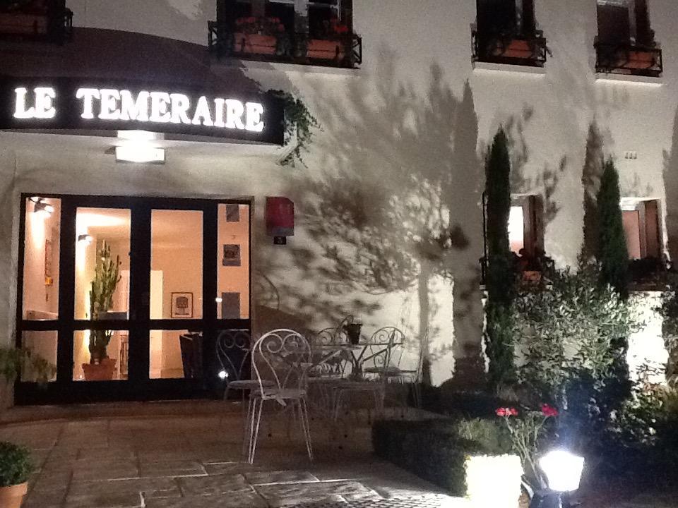 Hotel Le Temeraire Charolles Luaran gambar